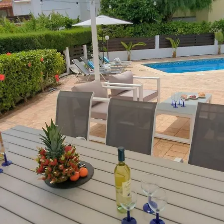 Blue Estia - Pool, Wifi, Summer Breeze, Vilă *