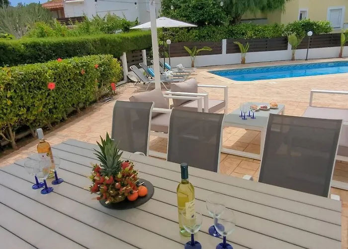 Blue Estia - Pool, Wifi, Summer Breeze, فيلة *